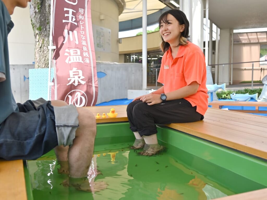 フィッシュセラピー足湯のイメージ画像