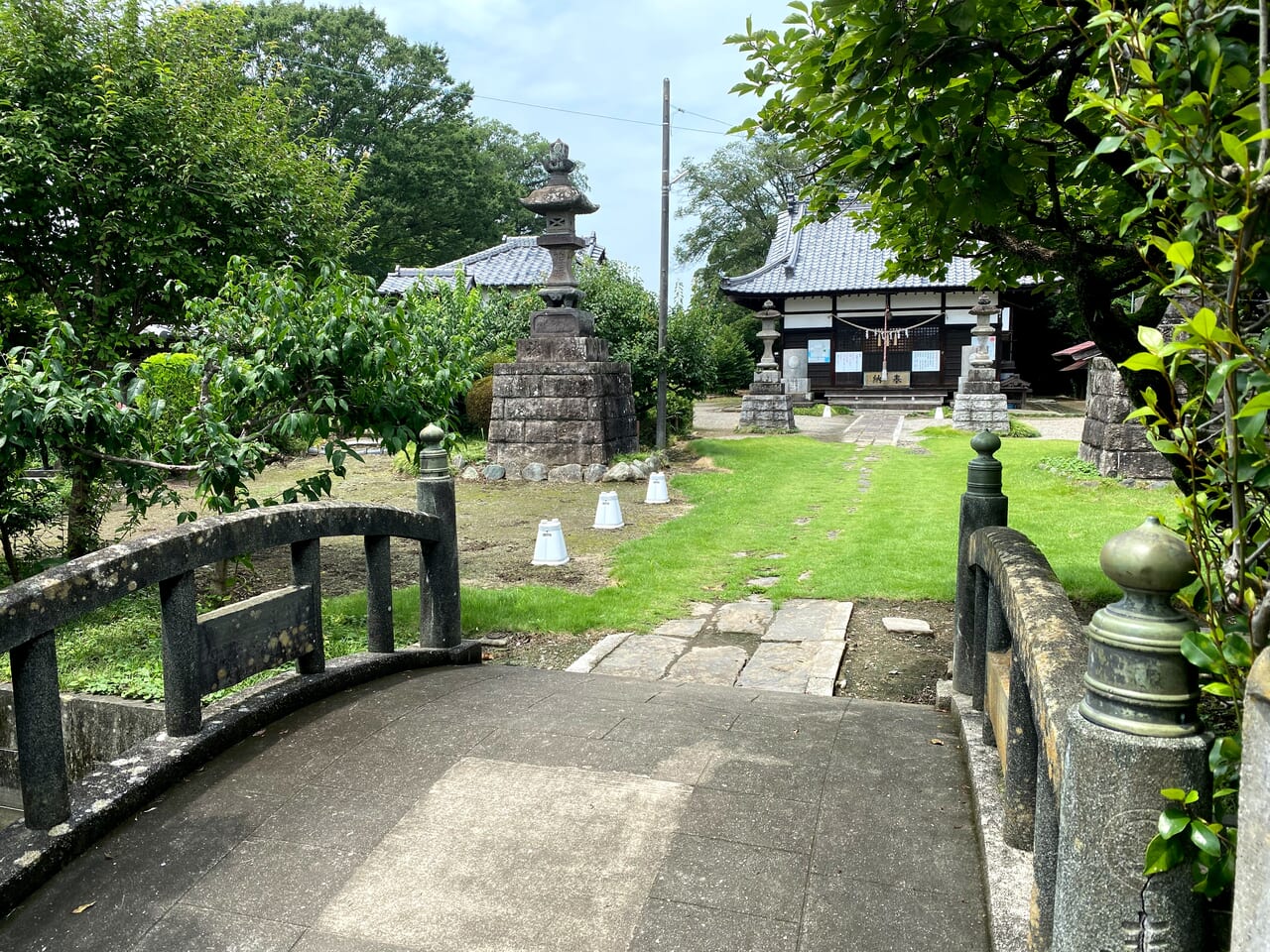 小松神社の参道