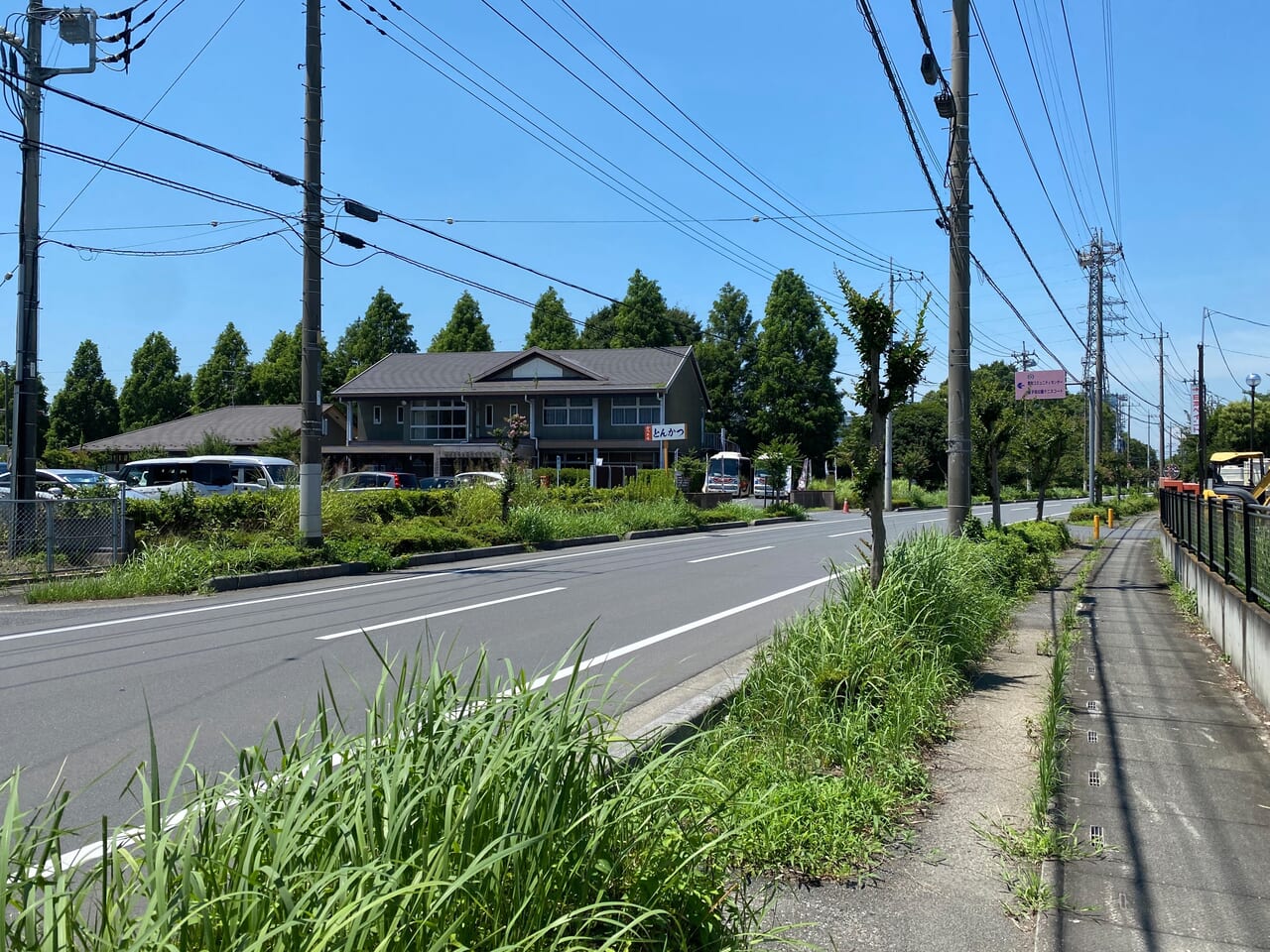 さるすべり通りと豊野コミュニティセンター