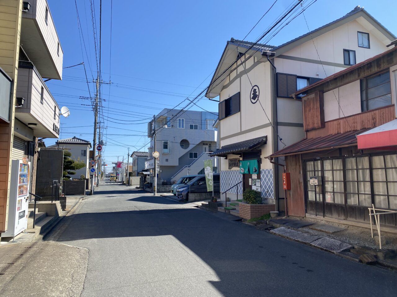 ひしや納豆前の道路