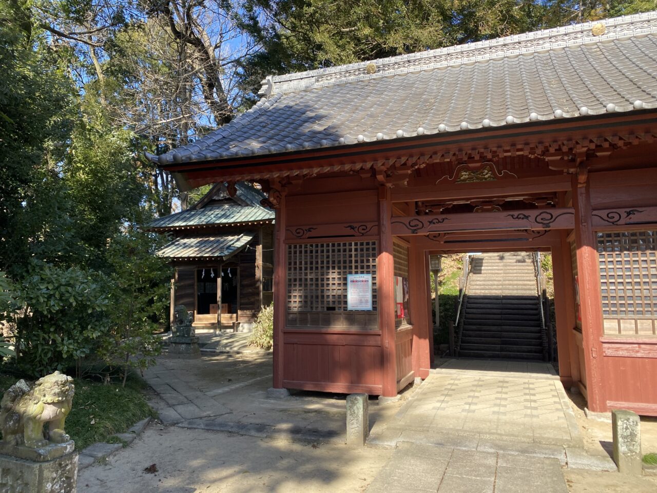 神門と八幡雷電社