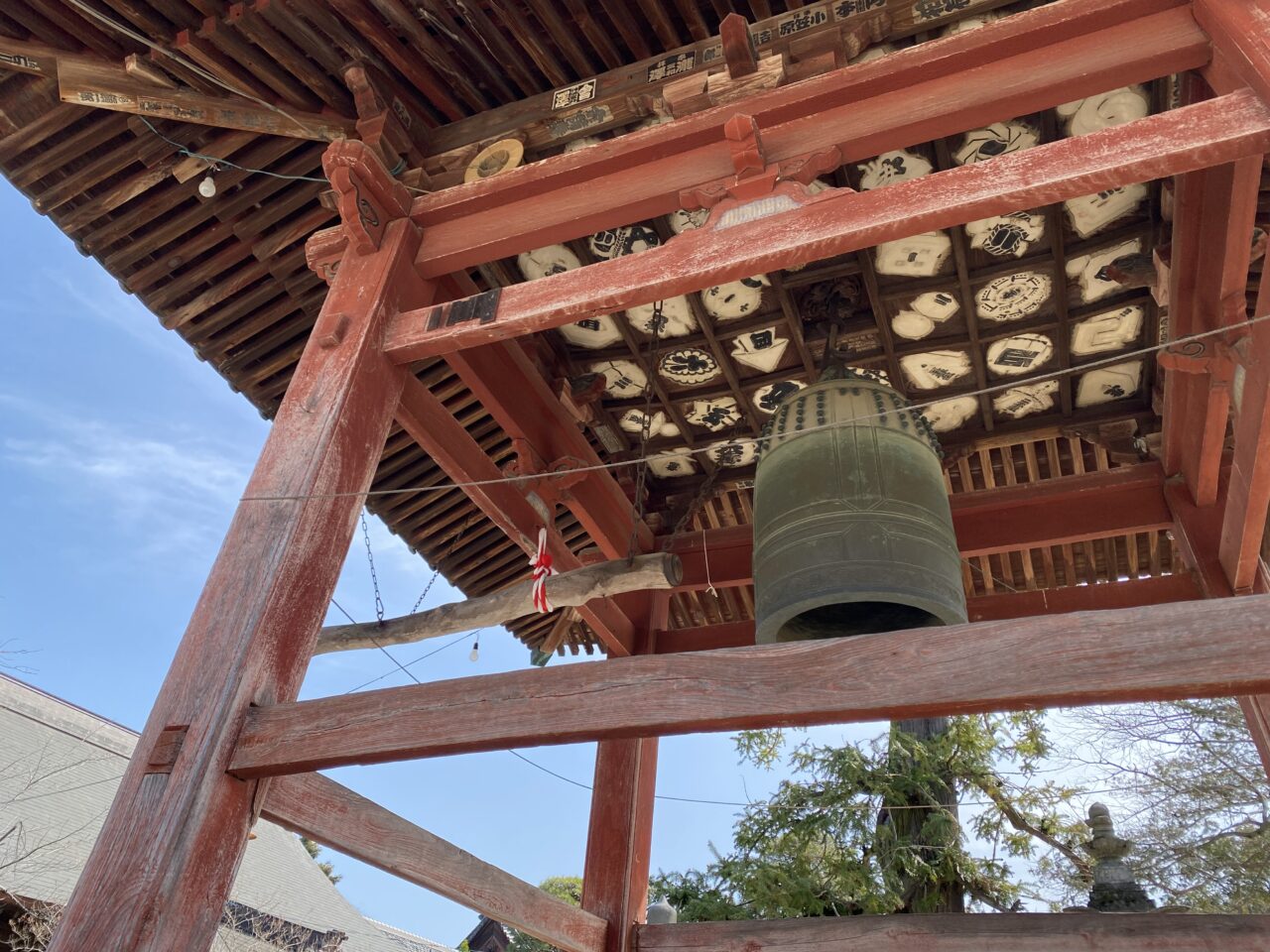 不動ヶ岡不動尊總願寺の鐘つき堂