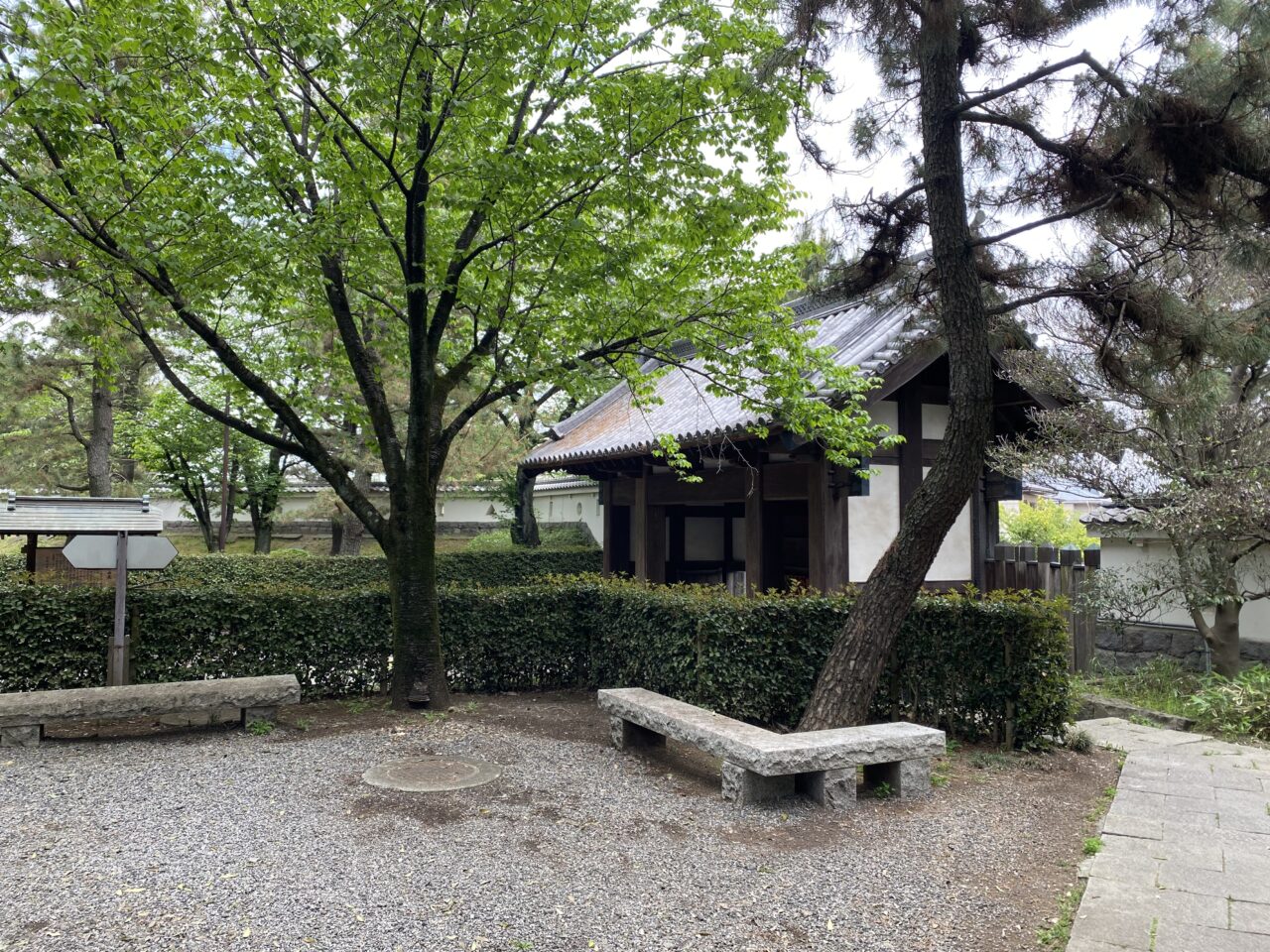 忍城址東門