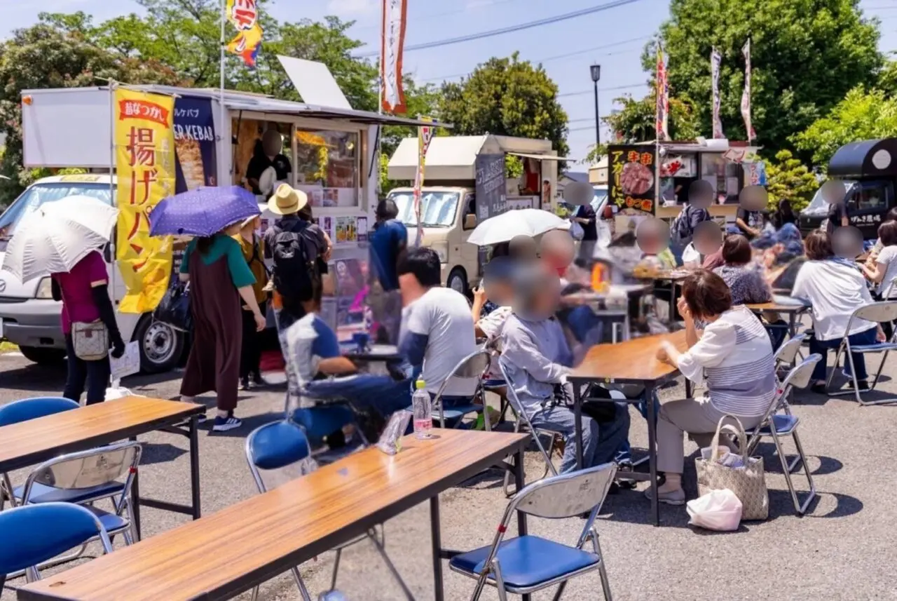 かぞフラワーフェスティバル2024の会場のひとコマ