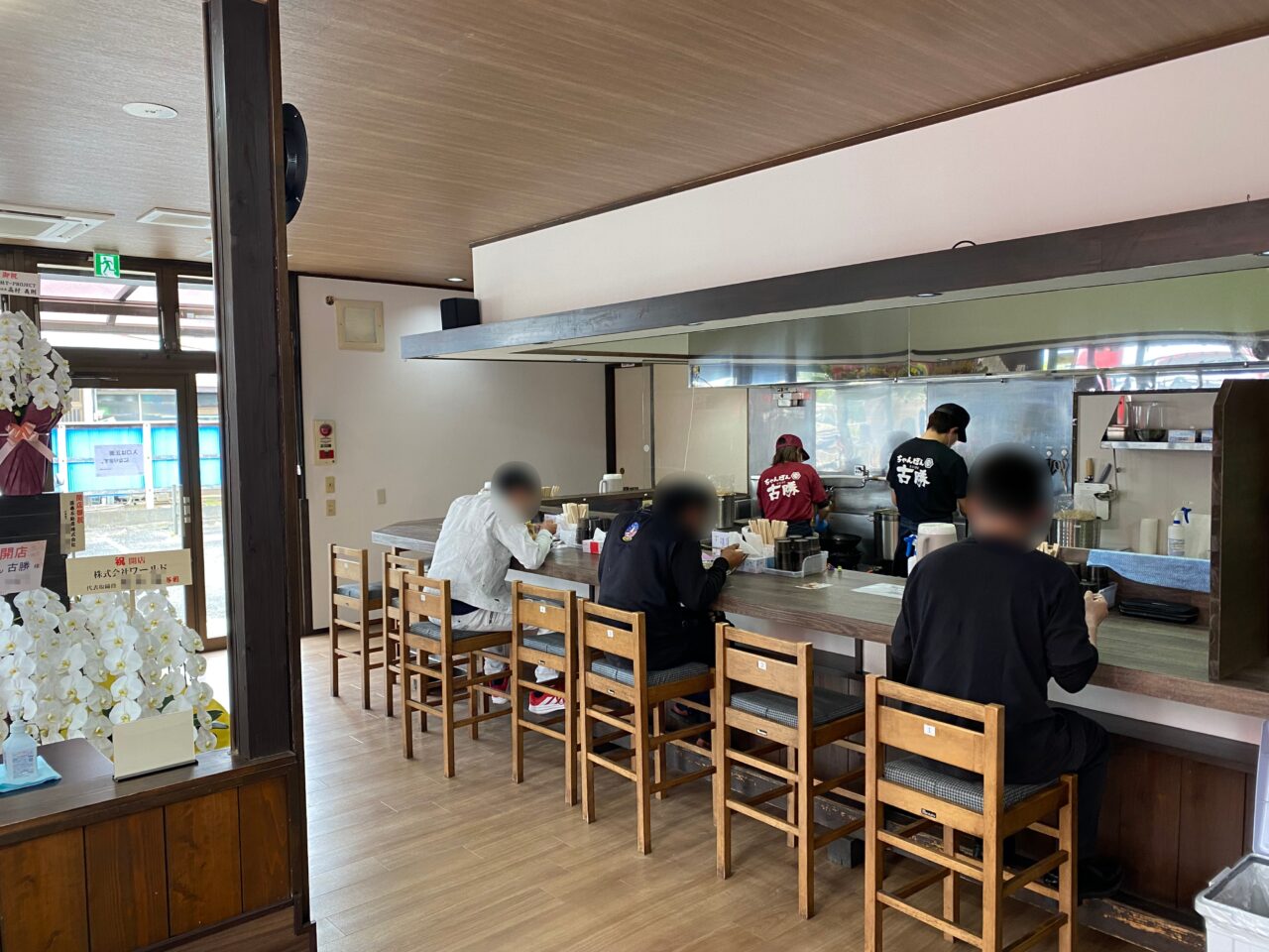 ちゃんぽん古勝の店内