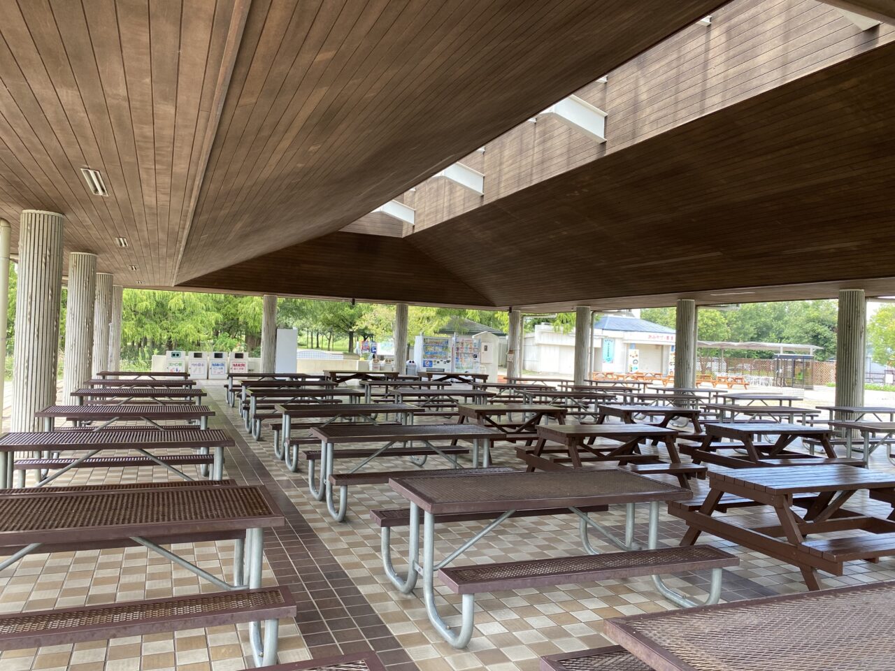 羽生水郷公園の休憩舎
