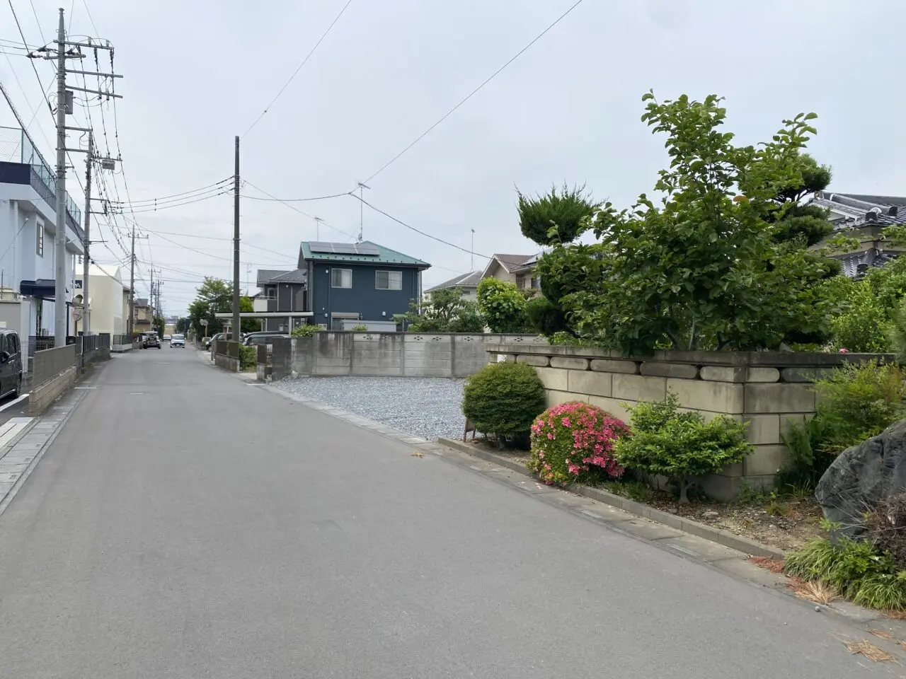 北欧家具cafe megane.の前の道路