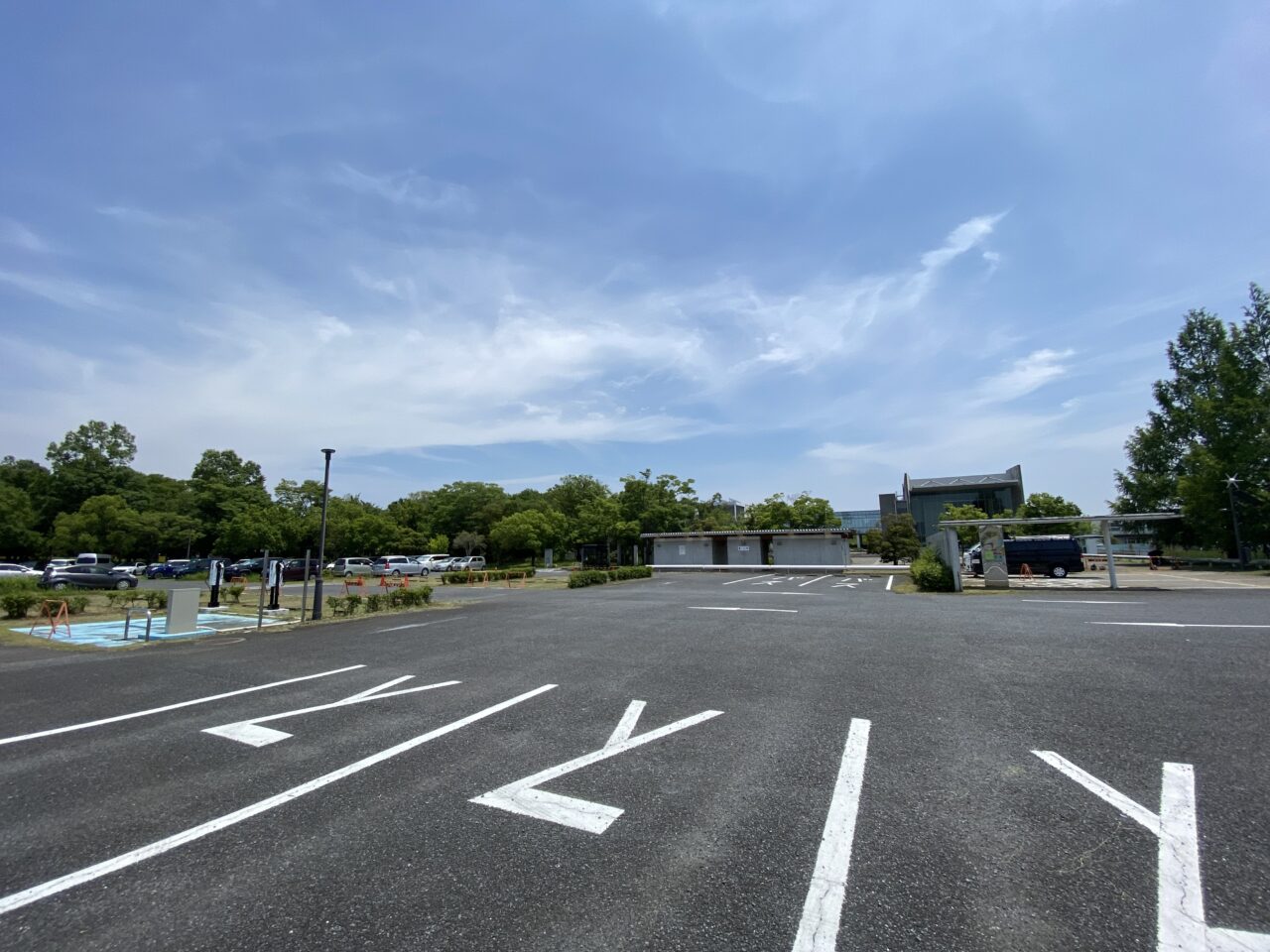 埼玉県環境科学国際センター全景