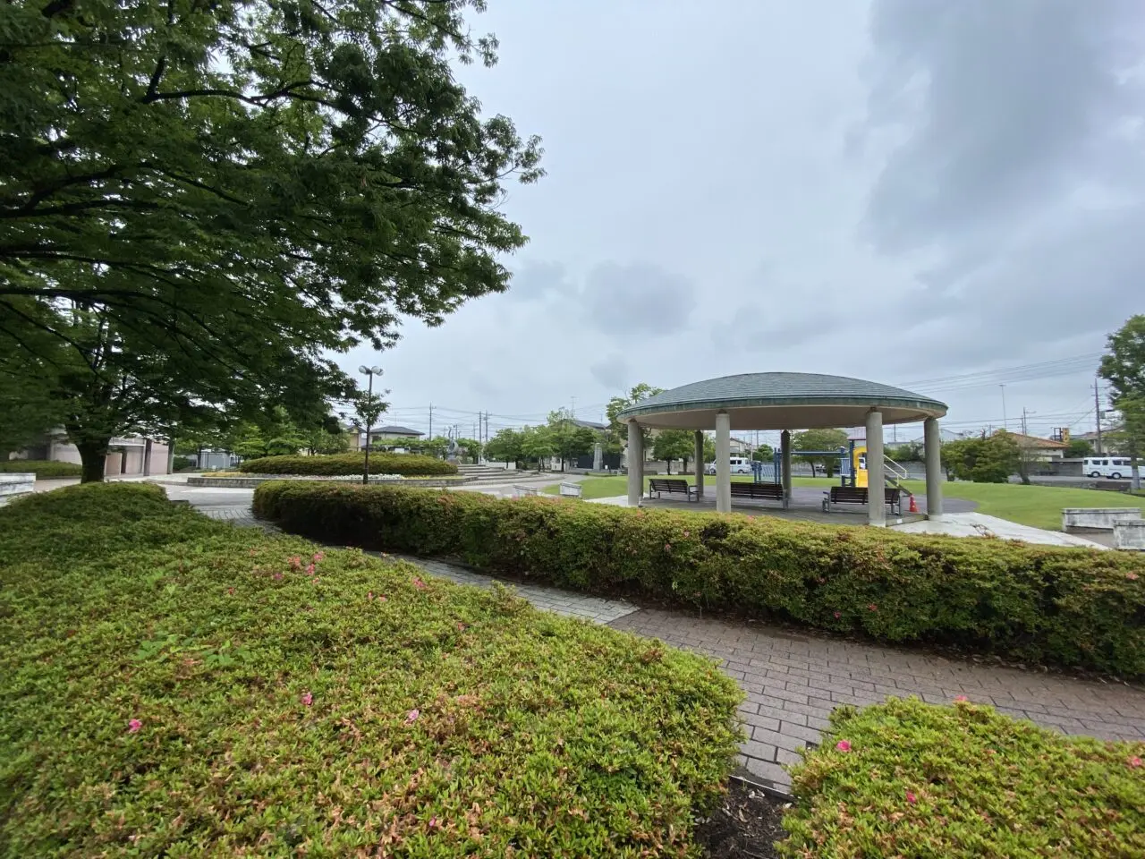 羽生平和公園の東屋