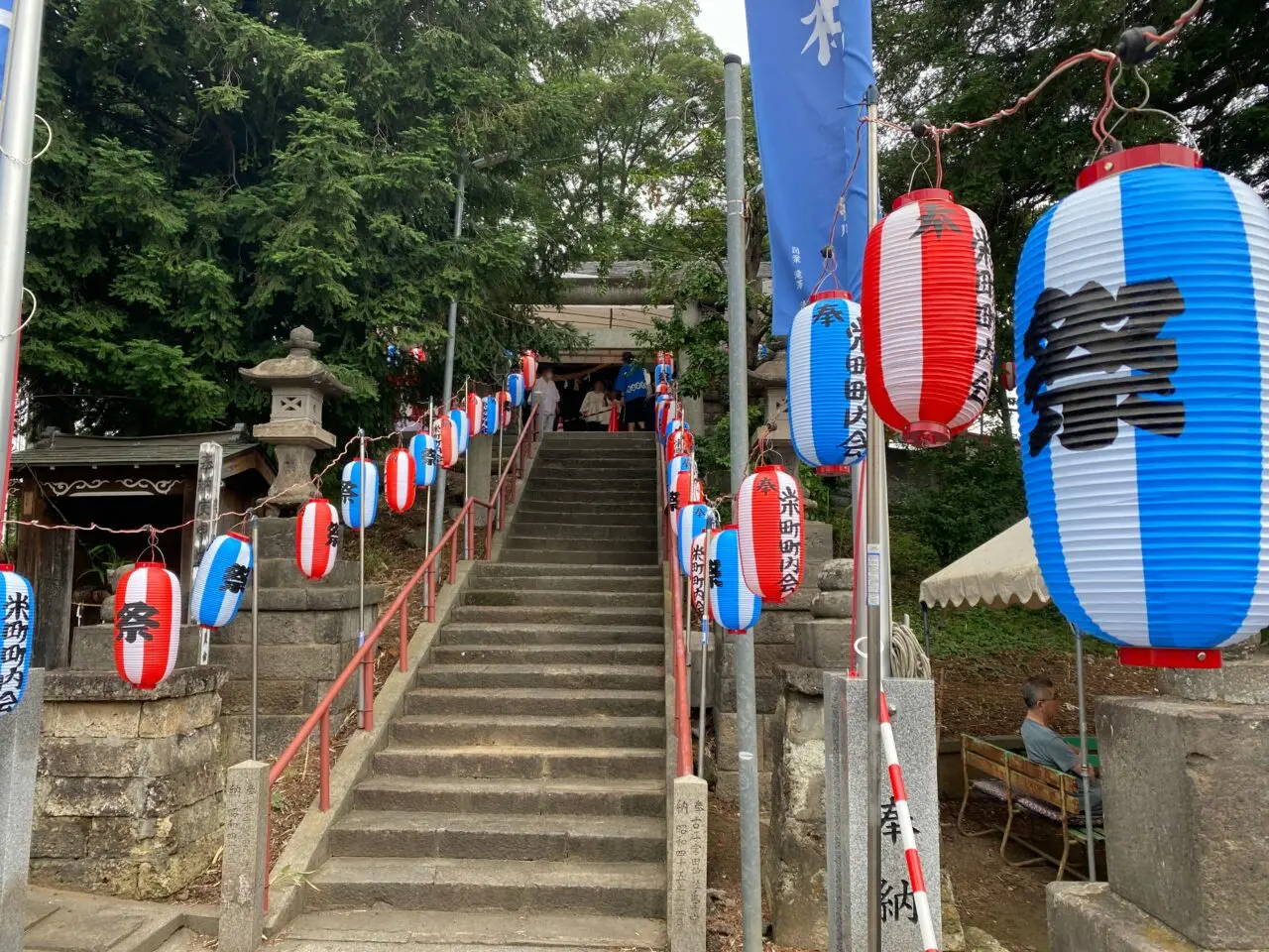昨年の初山祭(参道)