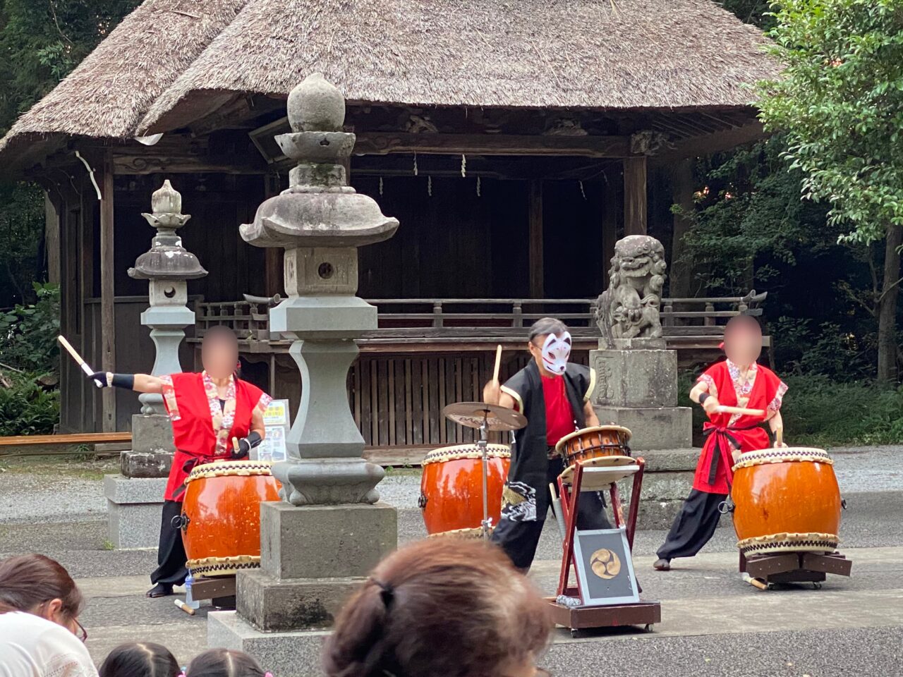 迫力ある飛龍太鼓の演奏