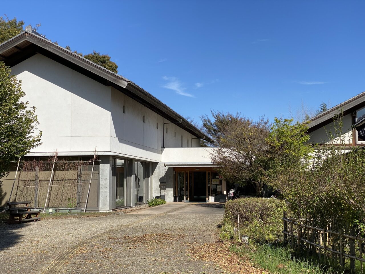童謡のふる里おおとね図書館の建物