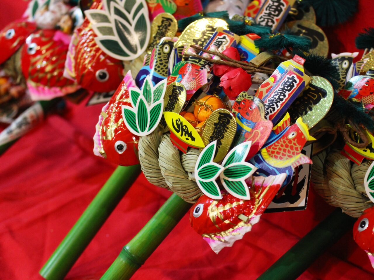 酉の市で販売される「熊手」