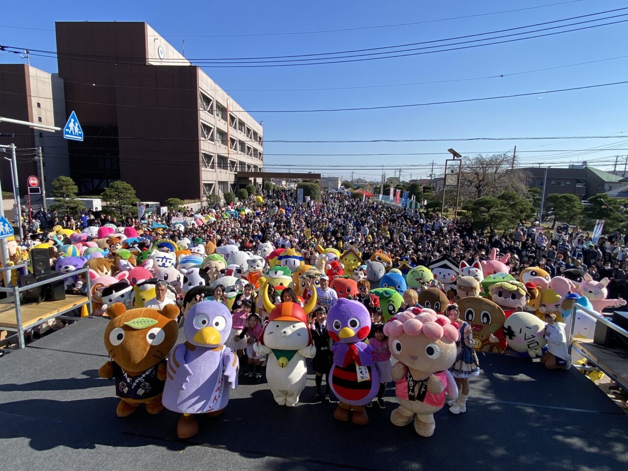 世界キャラクターさみっとin羽生2025