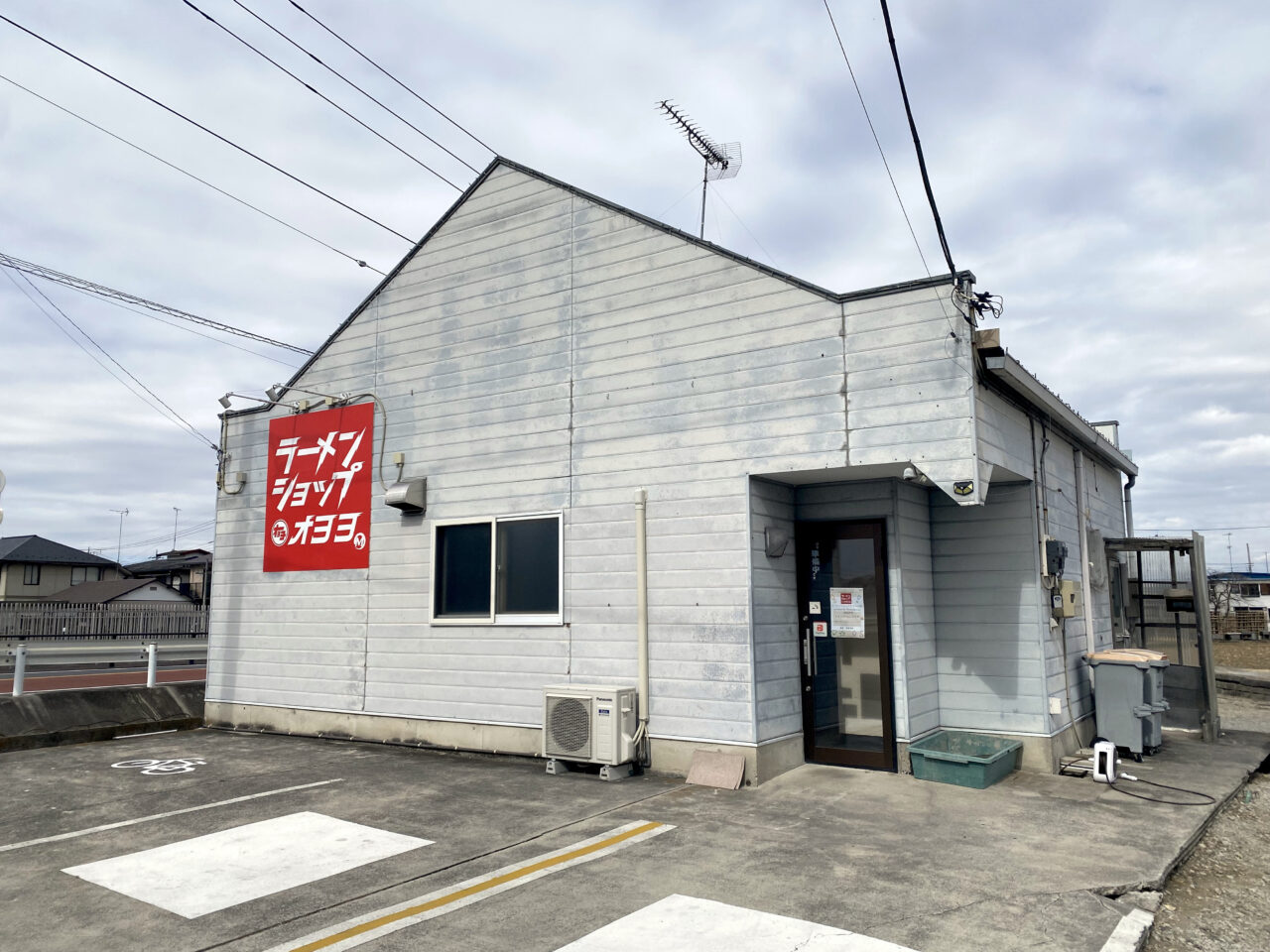 ラーメンショップオヨヨの建物