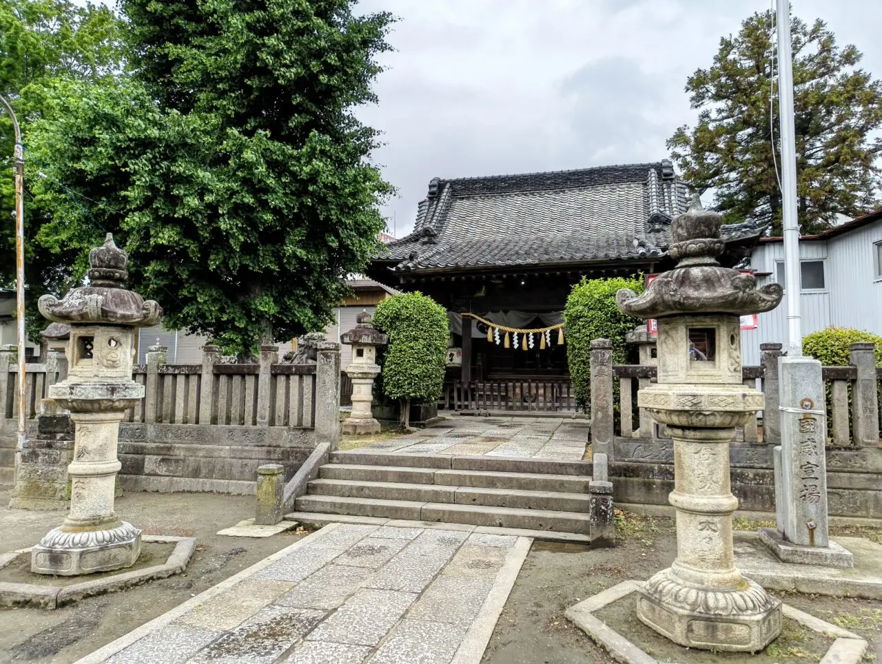 千方神社拝殿