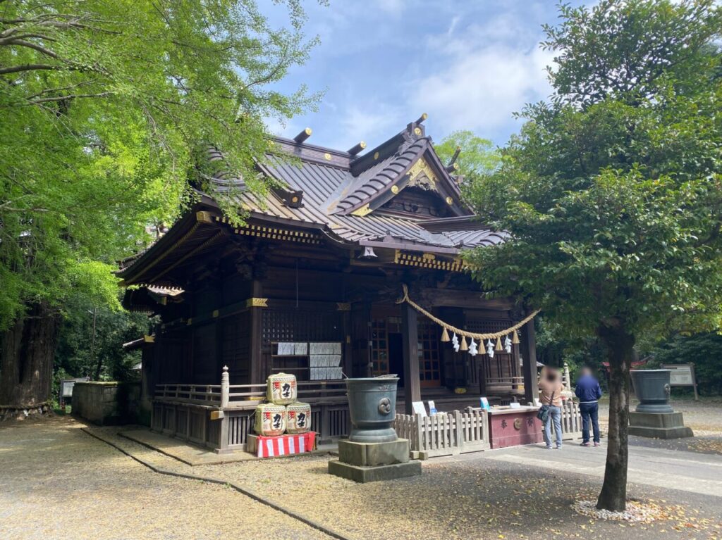 玉敷神社拝殿