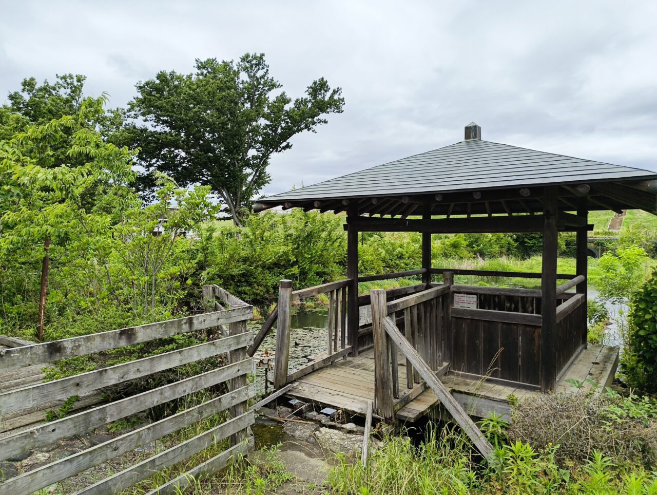 葛西親水公園の東屋