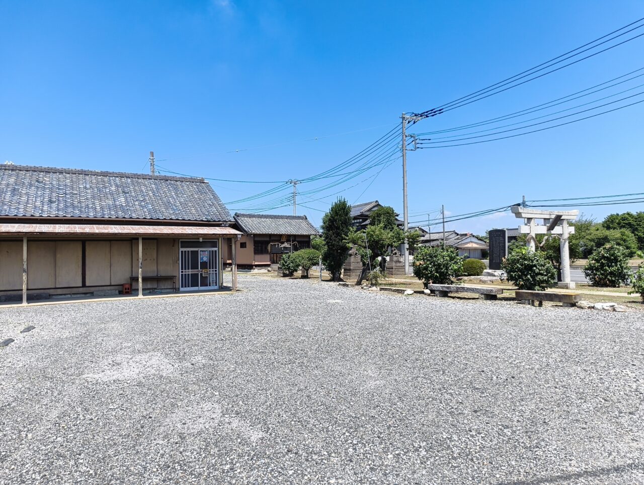 牛重天神社境内