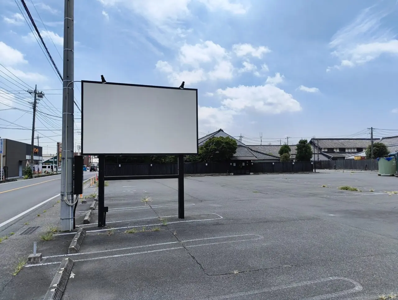 無地の看板になった海山亭いっちょう 行田店