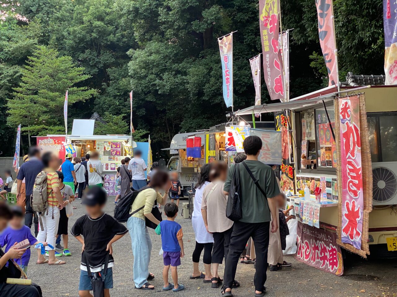昨年の会場風景(キッチンカーその1)