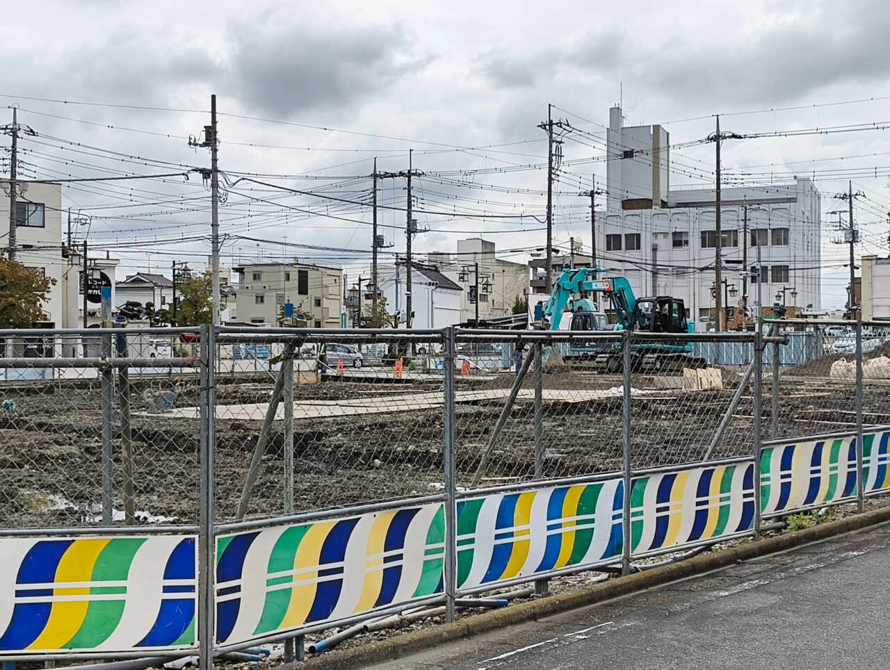 ドラッグストアセキ行田市店の建設工事現場